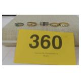 UNMARKED RINGS DIFFERENT SIZES