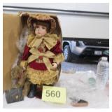 BOYDS YESTERDAY (4901) VICTORIA DOLL