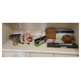 Light Bulbs & Hardware