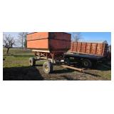 Kilsbro Gravity flow wagon 200 bushel wagon.