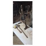 36 inch pipe wrench tripod Jack