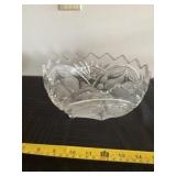 Vintage crystal footed fruit bowl