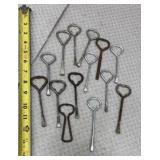 ASSORTED VINTAGE ADVERTISING BOTTLE OPENERS PAINT