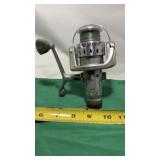 Shakespeare Axiom 4535 spinning fishing reel.