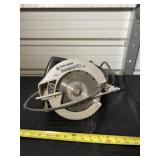 wBlack & Decker 7 1/4 inch electric  sawforce 100