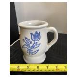 Pfaltzgraff  Yorktown blue tulip coffee mug