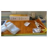 Heating pad , size medium rubber gloves, Garmin