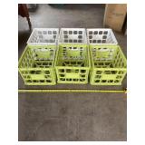 Plastic stackable containers