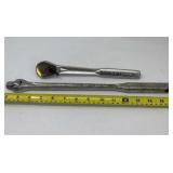 Craftsman flex handle breaker bar and ratchet