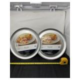 Two new 16 inch pizza pans