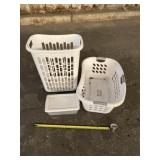 Laundry baskets and small tote with lid