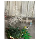 Outdoor Christmas decor deers and tote