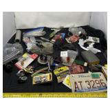 Fuses, magnet, pulley and more hardware.