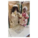 Animated figurines, grandma and grill with light