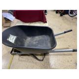 Yard Craft poly wheelbarrow, tire needs air