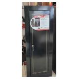 Sentinel 18 Guns Safe 21 x 18 x 55 With Keys