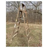 Holland wood step ladder