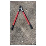 Razorback, bush trimmers