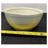 GE round bowl made by Hall Ovenware China with a