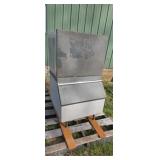 Scotsman model HTB250 ice machine working when