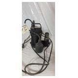 Submersible water pump with automatic on/off