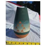 NATIVE AMERICAN SIOUX POTTERY TERRACOTTA  9"