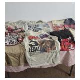 Vintage T-shirts including Chicago bulls , bears