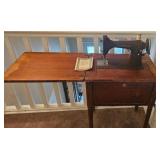 New Home electric sewing machine works.