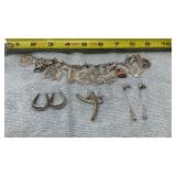 Sarah Coventry charm bracelet, silver tone