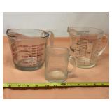 Measuring glass cups includes anchor, hocking