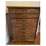 Gold Crest  5 drawer chest of drawers measured