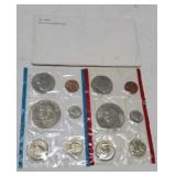 U S Mint 1975 Uncirculated Coin set