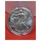 2001 UNC  Silver Eagle 1oz. Fine Silver Bullion