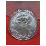 2001 UNC  Silver Eagle 1oz. Fine Silver Bullion