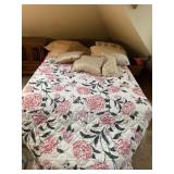 king size bed spread roses with pillows