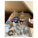 Candles, picnic basket, stirrup decor, basket and