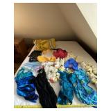 Womenï¿½s swimsuits sz 10, flip flops, bags and