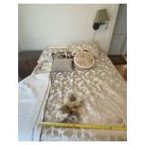 Full/queen comforter, pillows, pillow case,