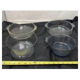 Pyrex and glass bowls.