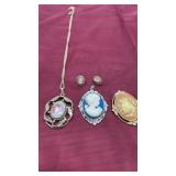 Cameo necklaceï¿½s pendant earrings