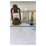 Feuerhand kerosene lantern, Oil and 1976 Praying