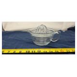 Juicer With Catch Bowl small Crack