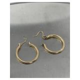 Tested 14 karat gold hoop earrings,1.31g