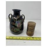 Oriental vase made in Japan Edison gold boulders