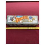 1990 Donruss baseball sealed in plastic cards and