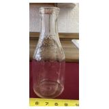 Silver Seal Meadow Gold one quart glass milk jar.
