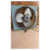 Gramercy Metal box fan, Does work