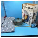 Pyrex smokey gray 2-quart round covered casserole