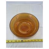 vintage Jeannette Glass Company marigold carnival