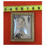 Single portrait frame